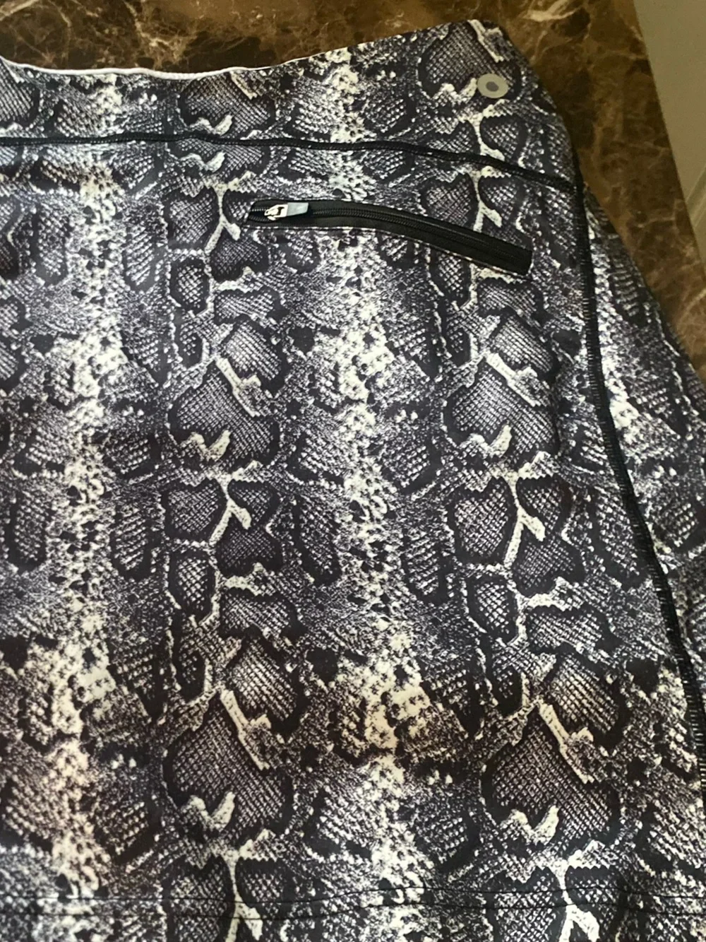 Adome Snake-Print A-Line Women's Skort - Black Gray medium NWT - Picture 6 of 7